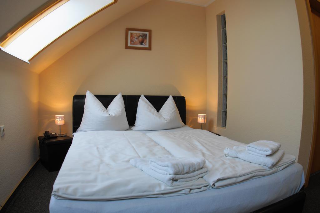 Waldhotel Bad Bibra Room photo
